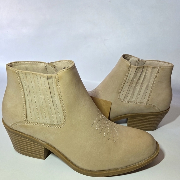 New Frye & Co Jude Ankle Beige Cream Boho Cowgirl Moto Biker Casual Boots Sz 7.5 - Picture 10 of 13